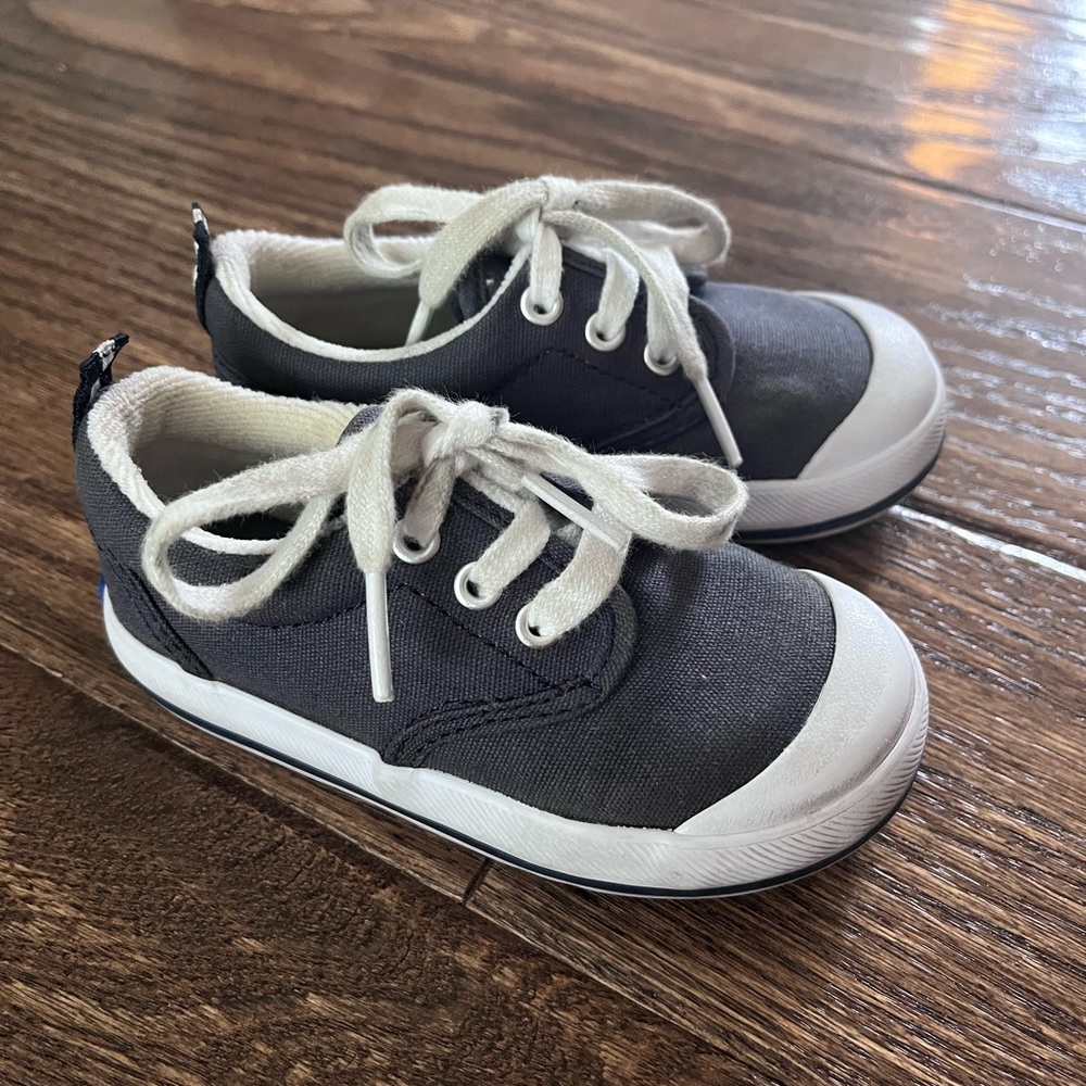 Keds Navy Blue Toddler boy shoes - size 7w